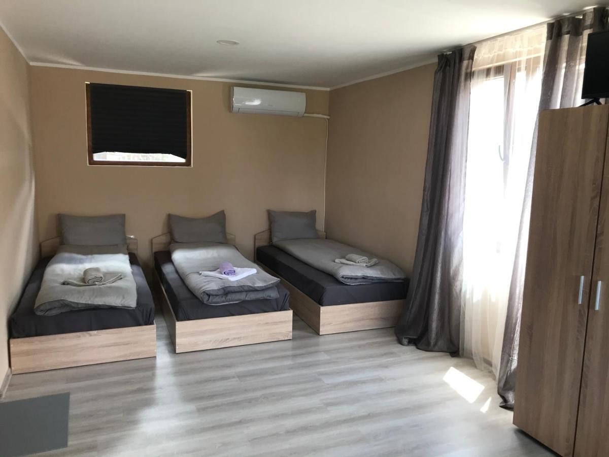 Къщи За Гости Михайлови Saparewa Banja Exterior foto