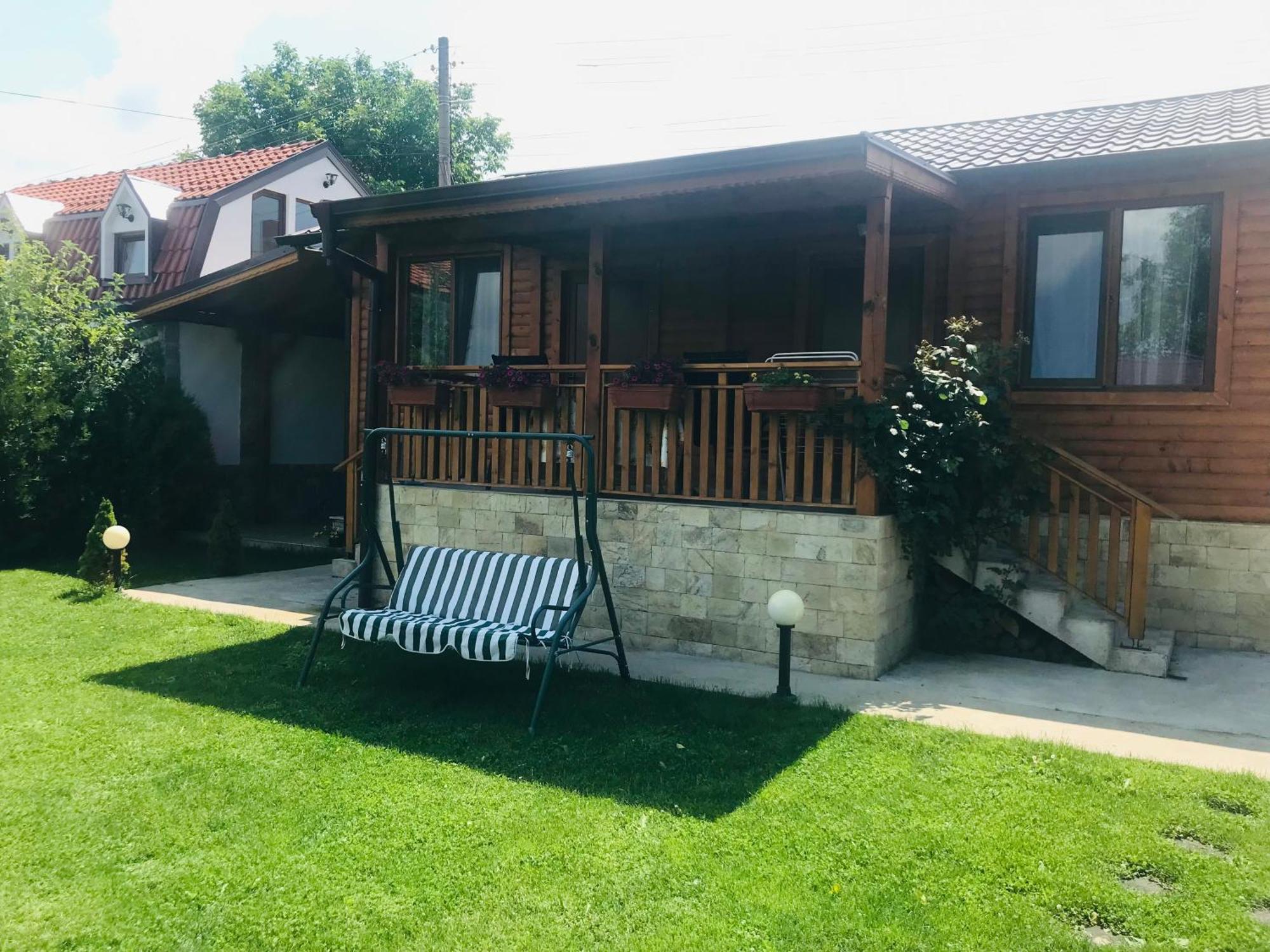 Къщи За Гости Михайлови Saparewa Banja Exterior foto